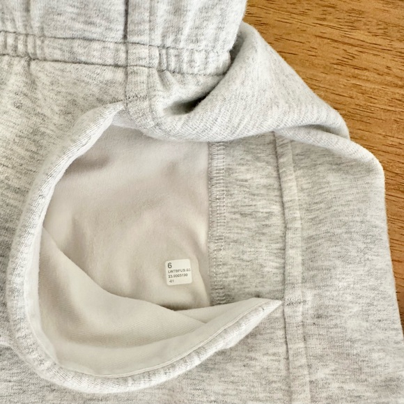 Lululemon Inner Glow 3” Shorts *Modal Heathered Core Light Grey 🩶 Women’s size 6 - Picture 13 of 16